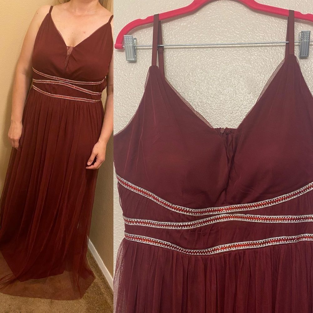 Lovely Grace mesh burgundy v neck illusion neckline elegant formal dress XL/1XL